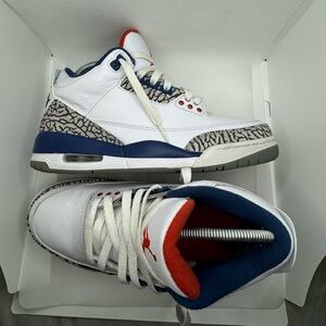 Jordan 3 true blue OG size 7.5